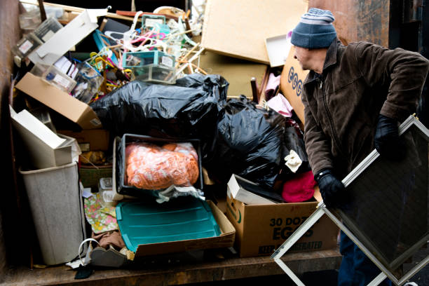 Best Commercial Cleanout Services  in Iuka, MS