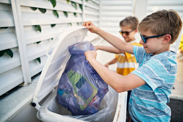 Best Commercial Cleanout Services  in Iuka, MS